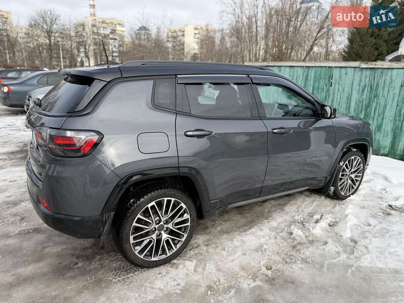 Jeep Compass 2024