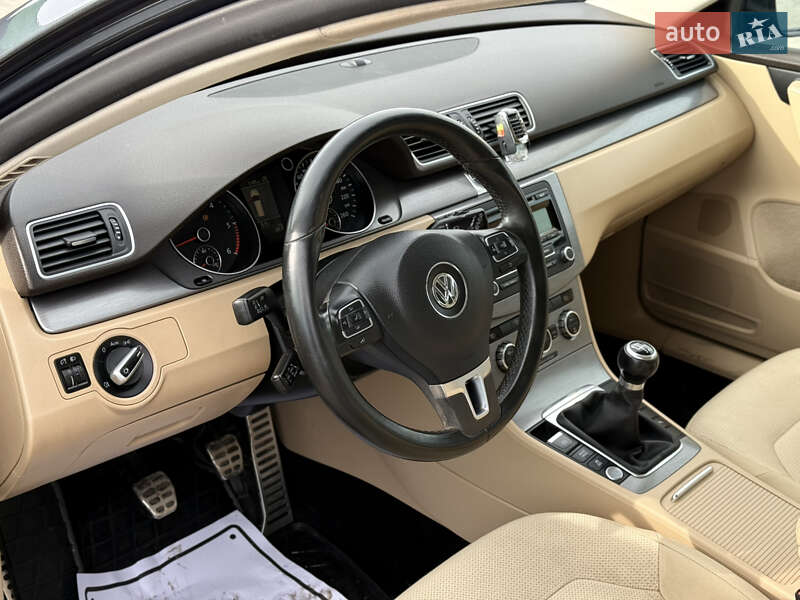 Volkswagen Passat 2012
