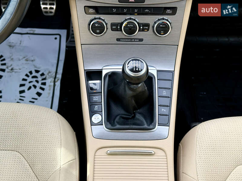 Volkswagen Passat 2012