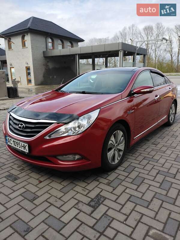 Hyundai-8