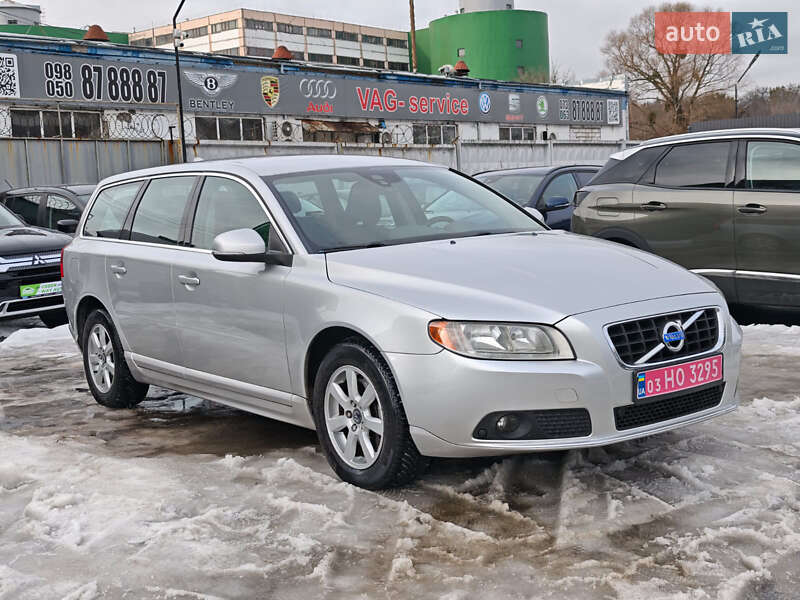 Volvo V70 2012