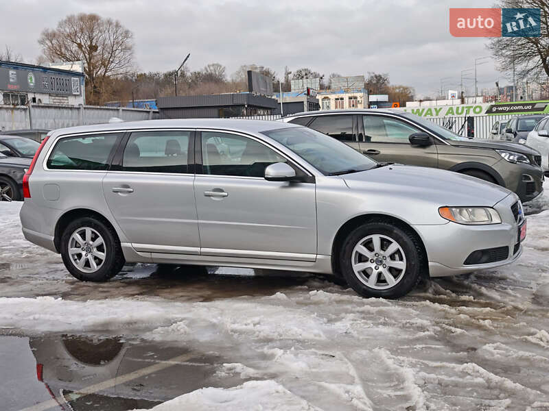 Volvo V70 2012