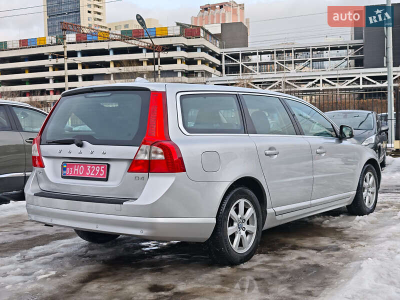 Volvo V70 2012