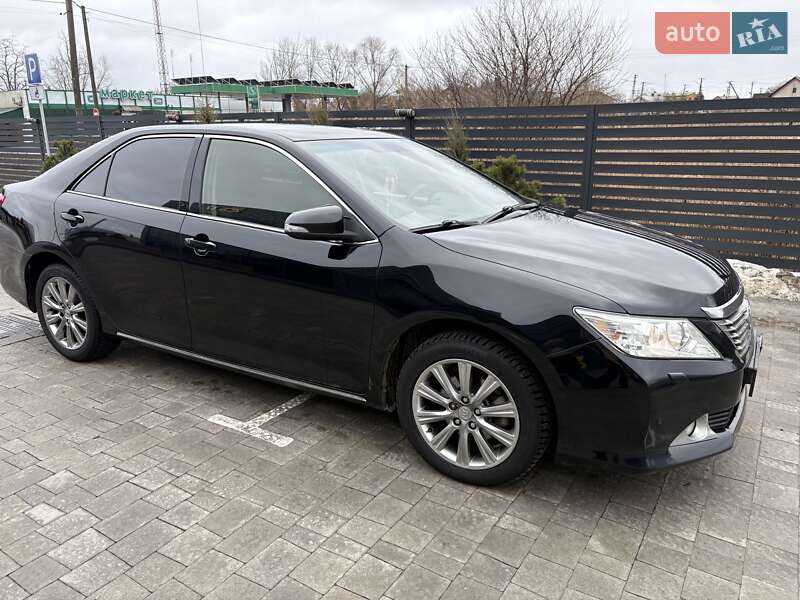 Toyota Camry 2011