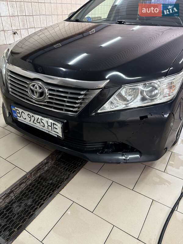 Toyota Camry 2011