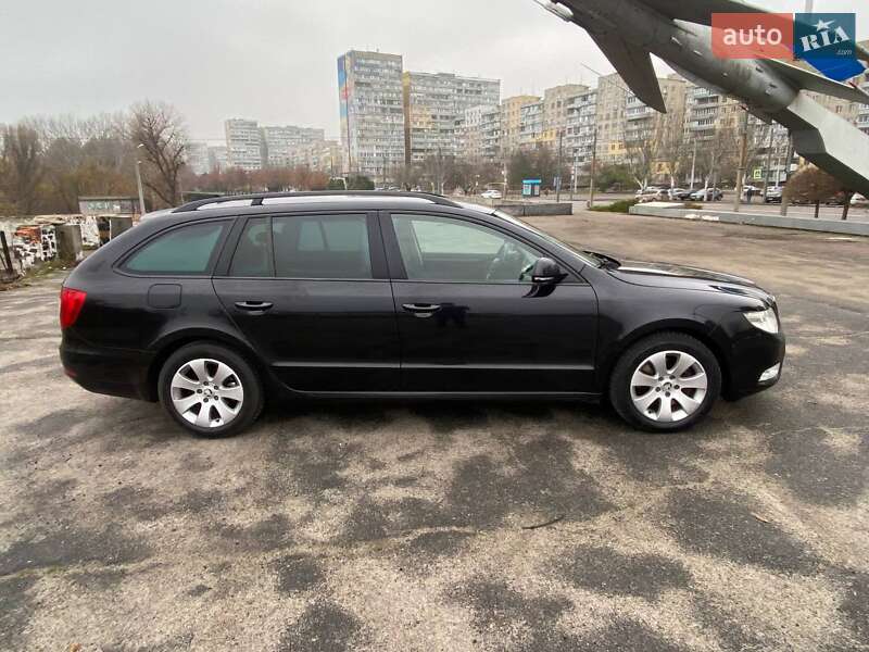Skoda Superb 2011