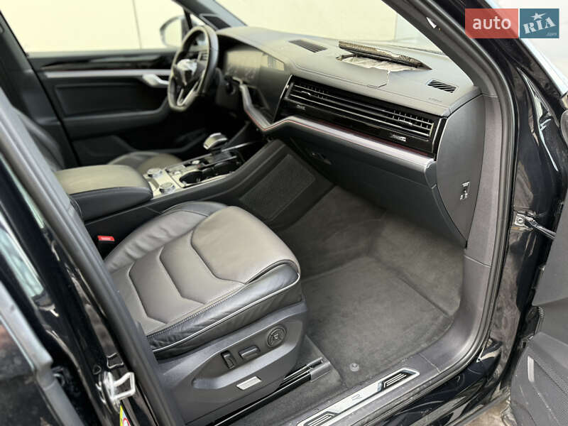 Volkswagen Touareg 2021