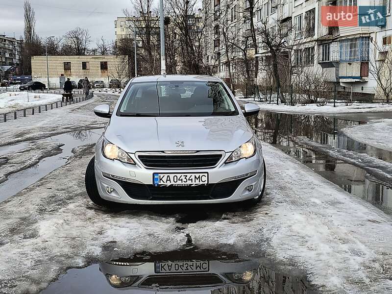 Peugeot 308 2016