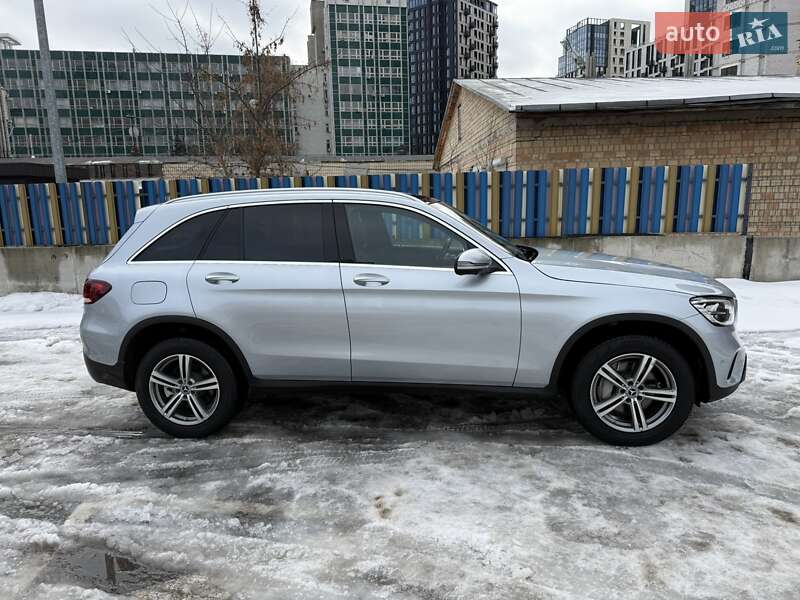 Mercedes-Benz GLC-Class 2022