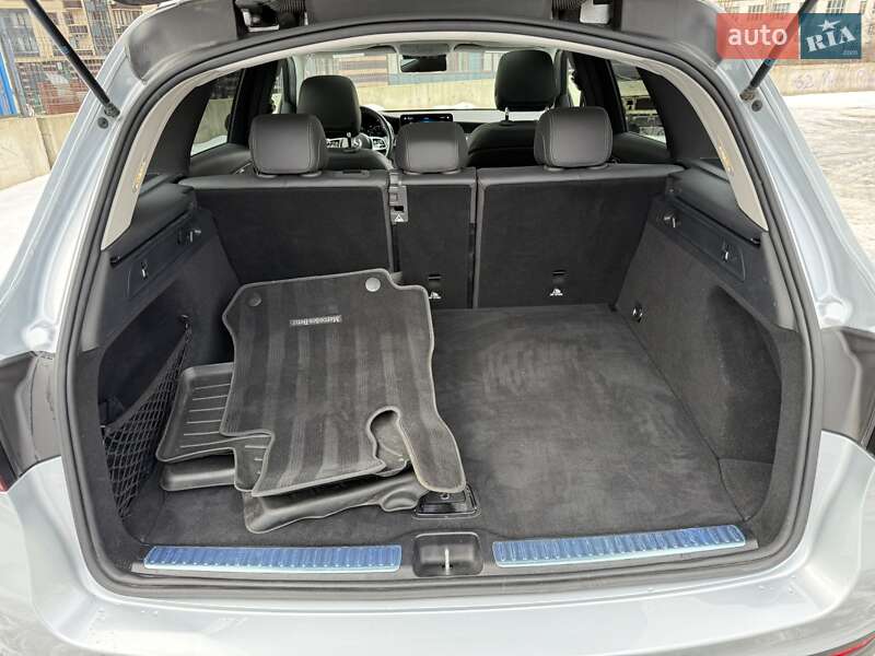 Mercedes-Benz GLC-Class 2022