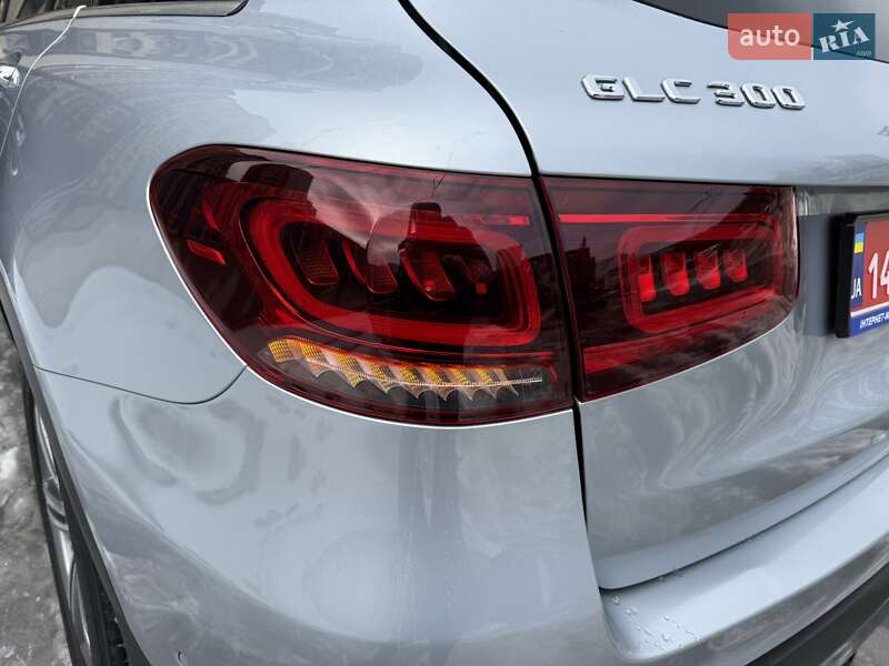 Mercedes-Benz GLC-Class 2022