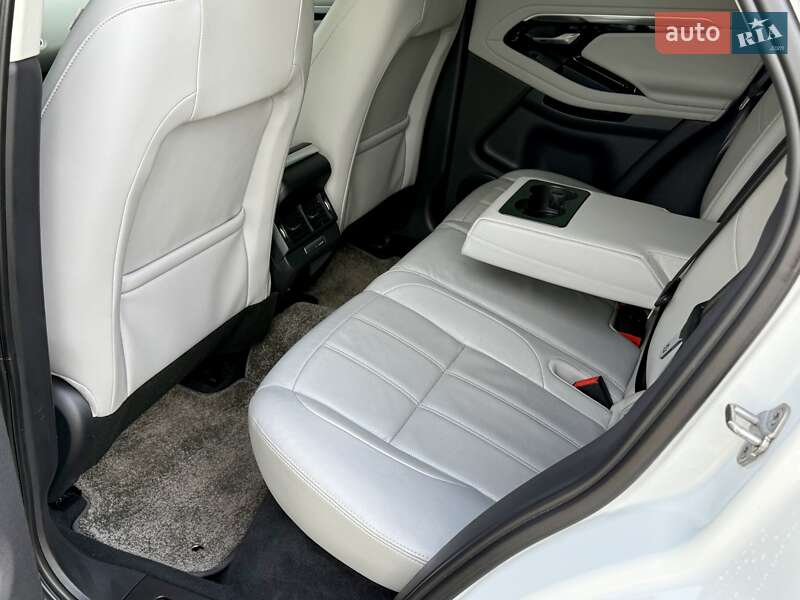 Land Rover Range Rover Evoque 2021