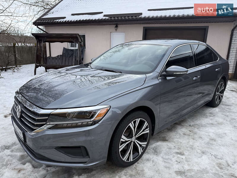 Volkswagen Passat 2021