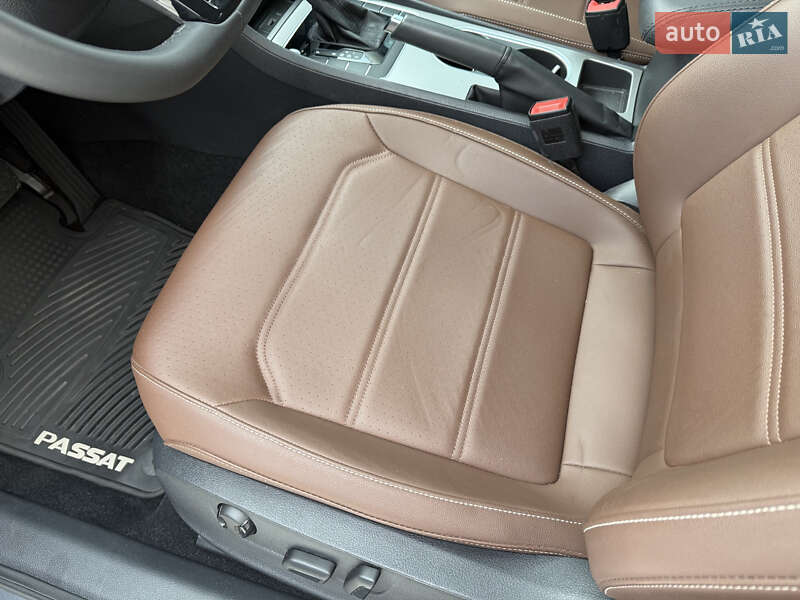 Volkswagen Passat 2021