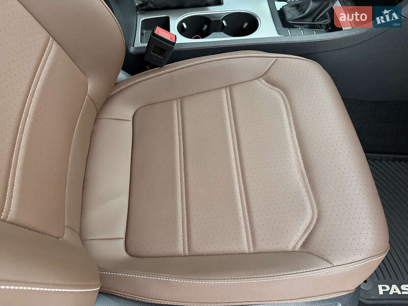 Volkswagen Passat 2021