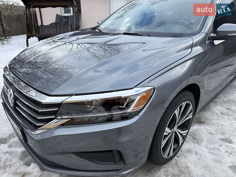 Volkswagen Passat 2021