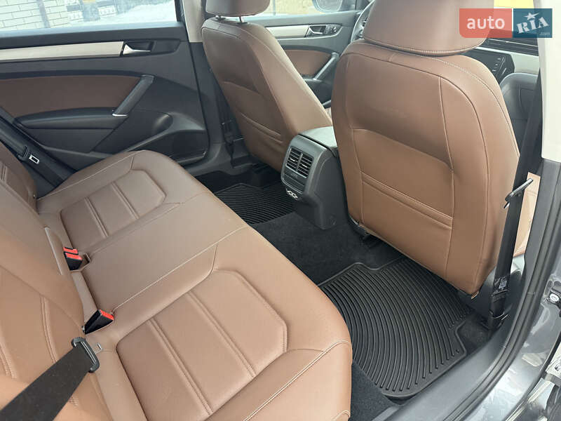 Volkswagen Passat 2021