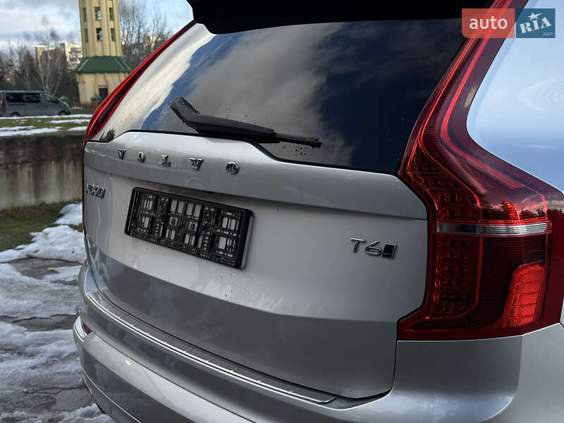 Volvo XC90 2016