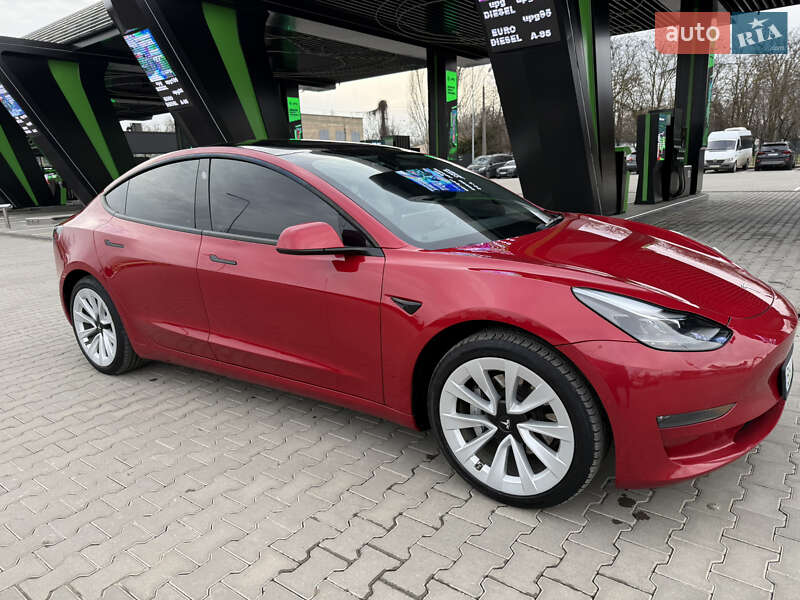 Tesla Model 3 2022