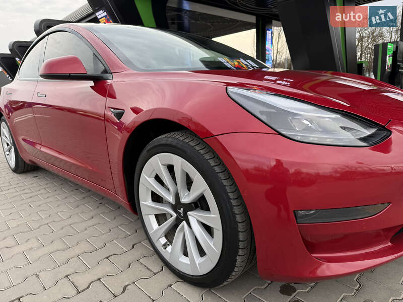 Tesla Model 3 2022