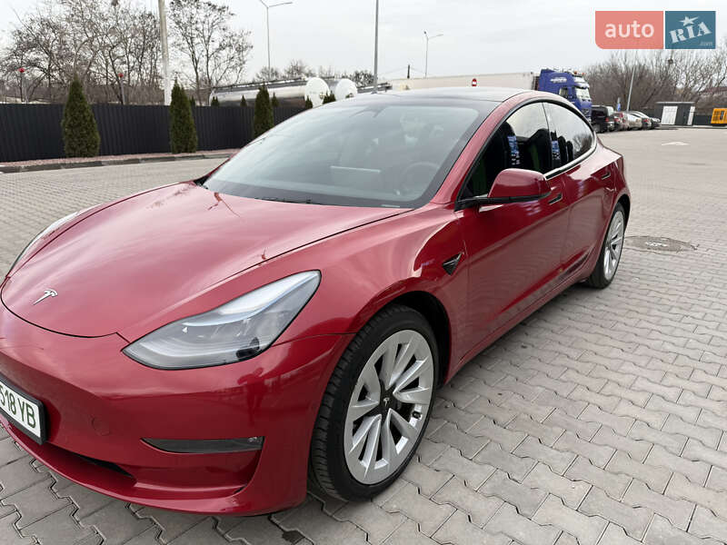 Tesla Model 3 2022
