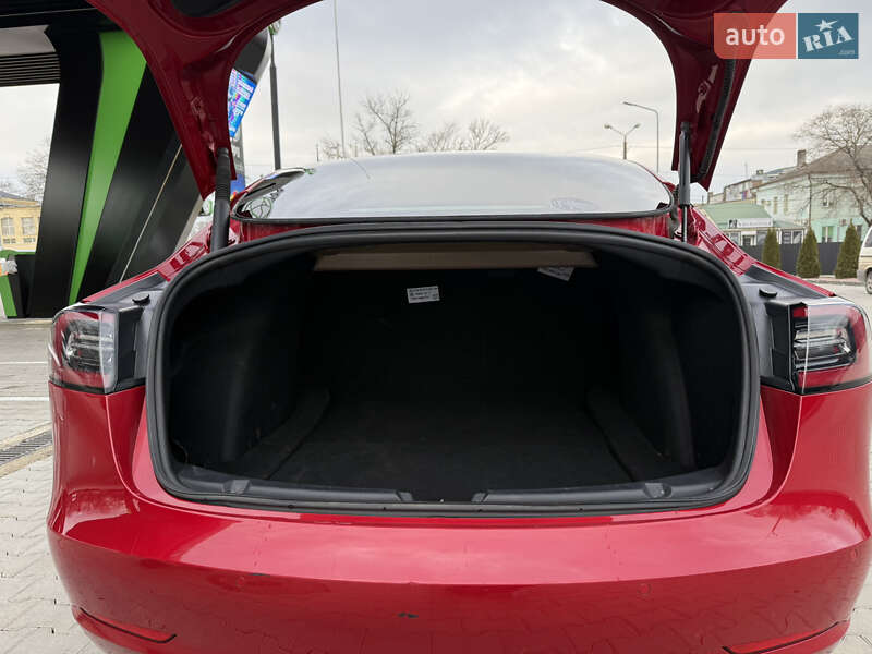 Tesla Model 3 2022