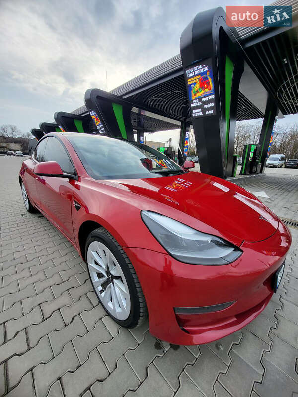 Tesla Model 3 2022