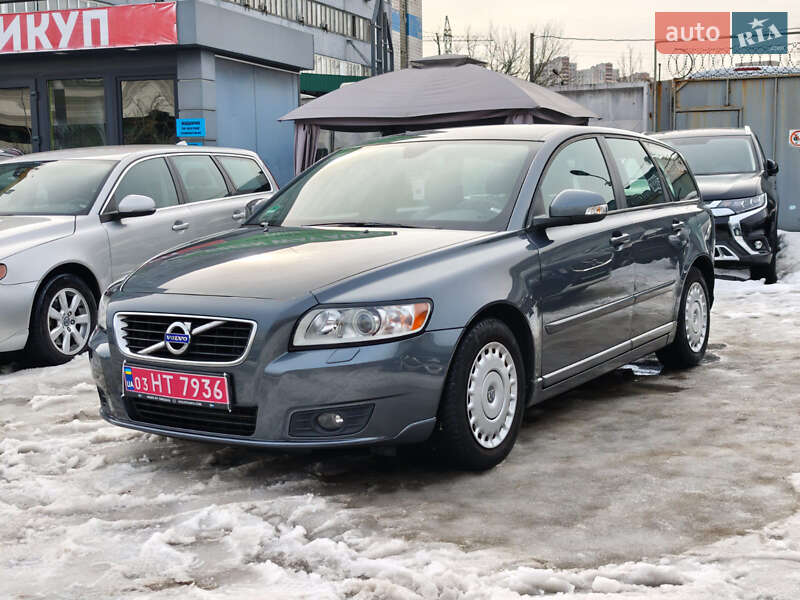 Volvo V50 2011