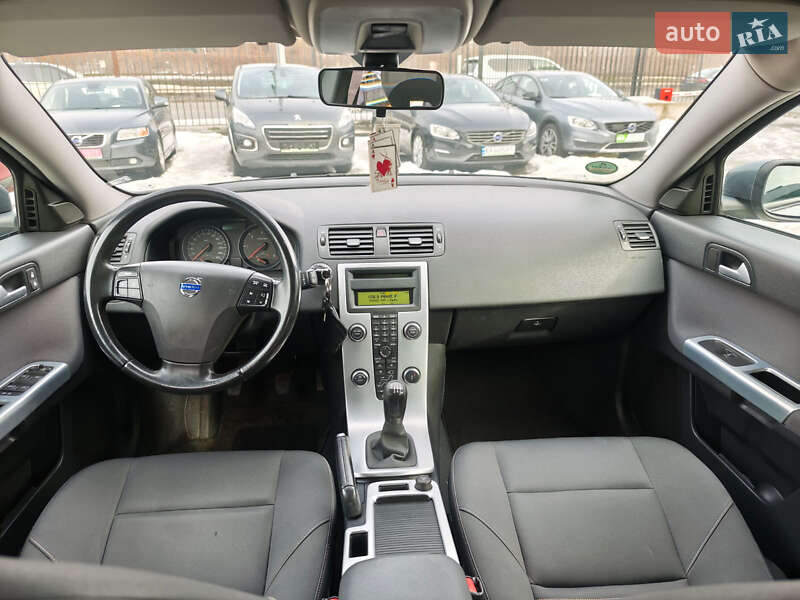 Volvo V50 2011
