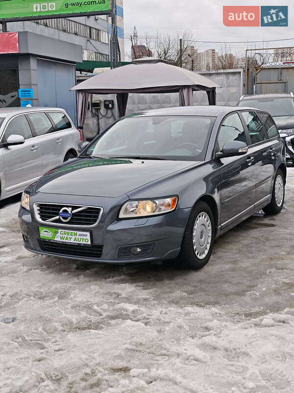 Volvo V50 2011