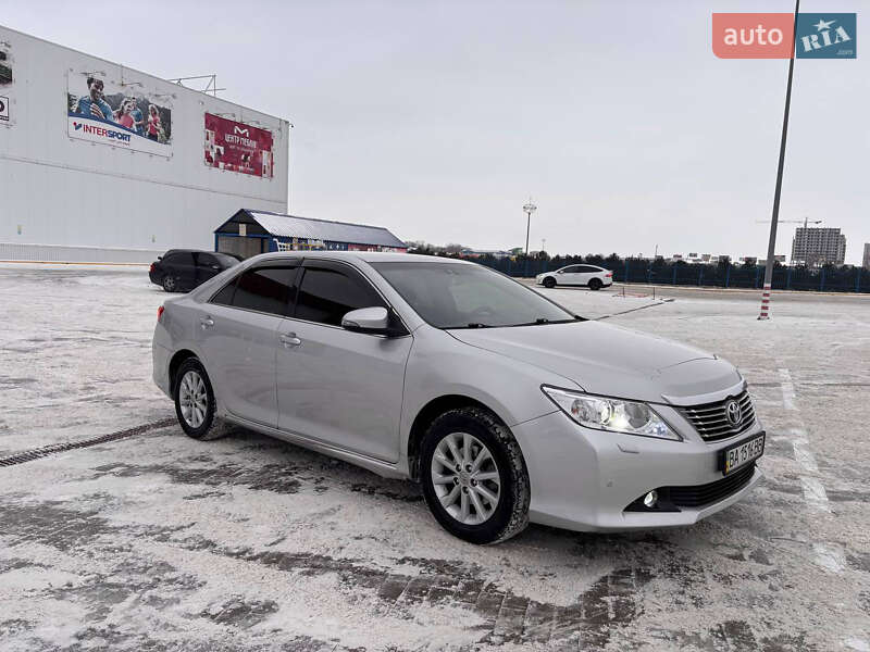 Toyota Camry 2011