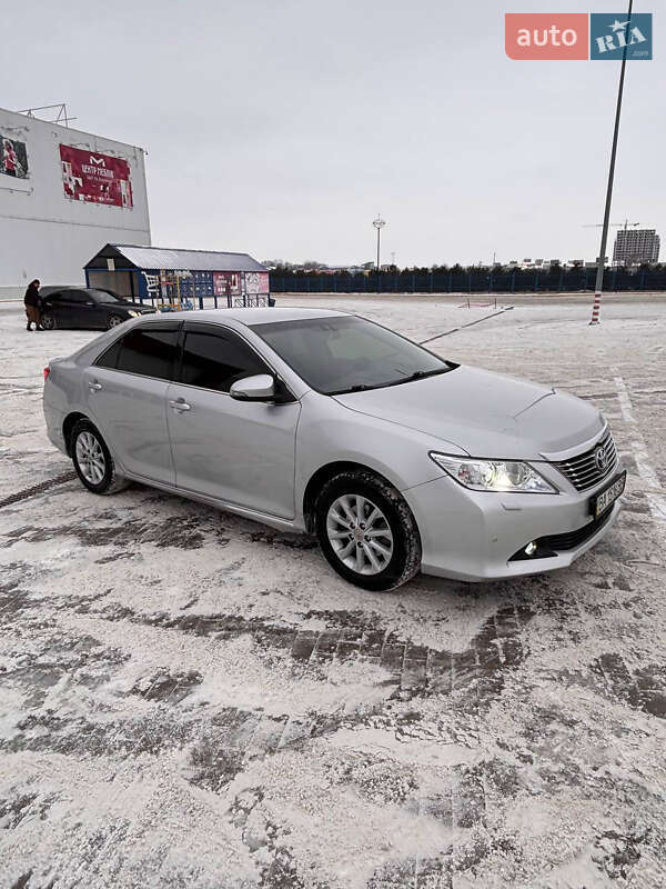 Toyota Camry 2011