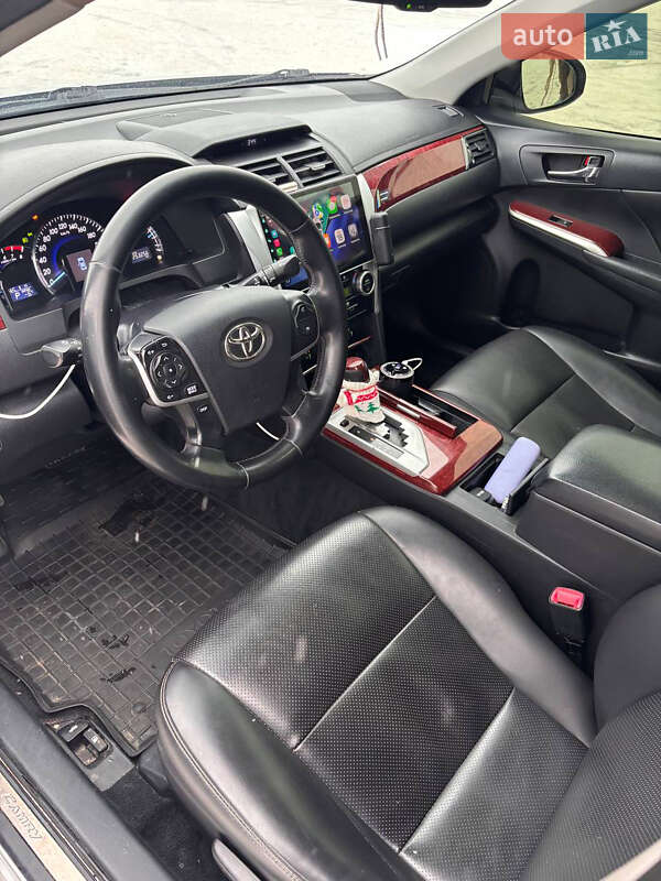 Toyota Camry 2011