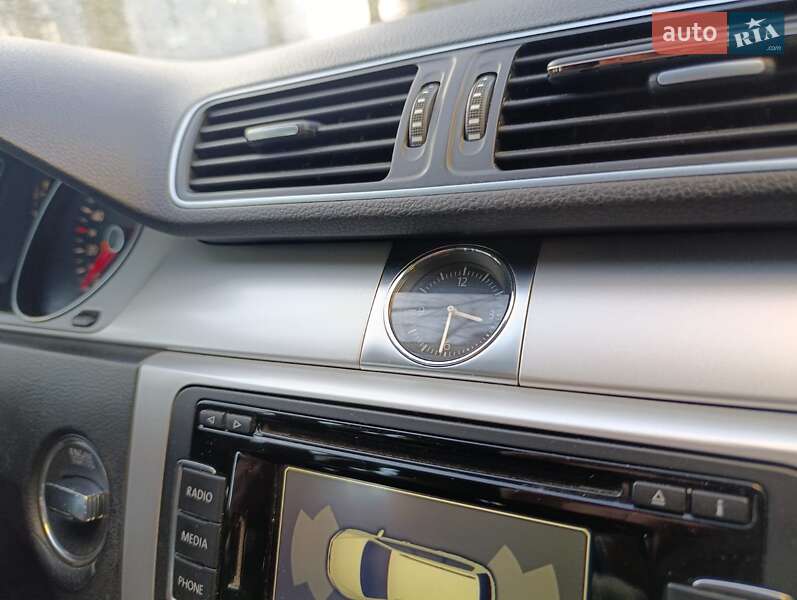 Volkswagen Passat 2013