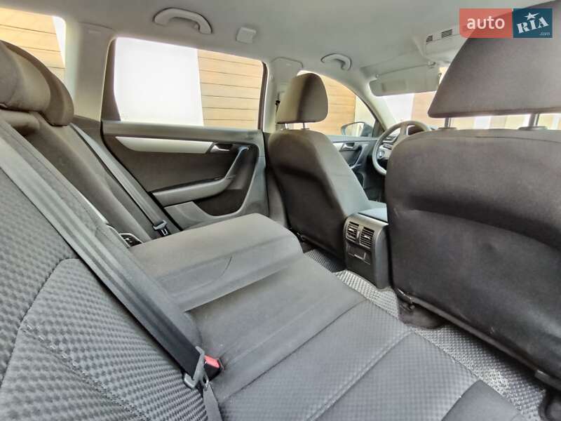 Volkswagen Passat 2013