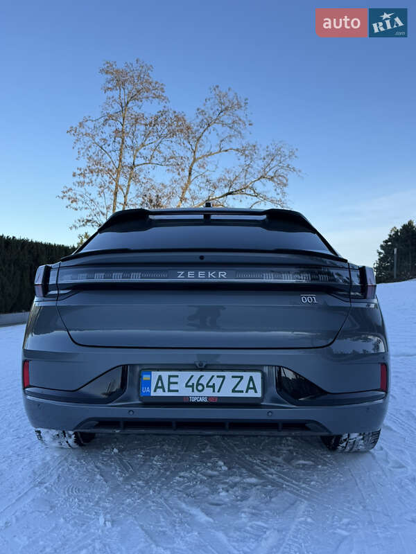 Zeekr 001 2023