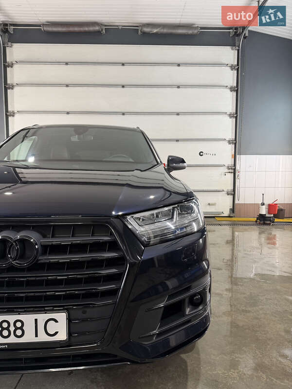 Audi Q7 2017