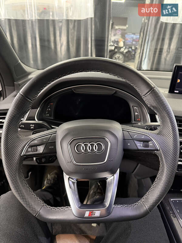 Audi Q7 2017