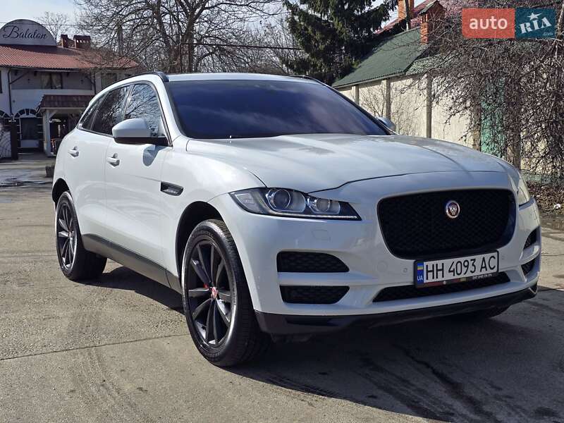Jaguar F-Pace 2016