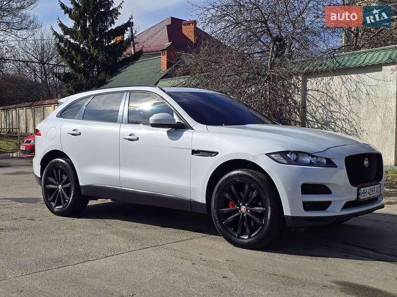 Jaguar F-Pace 2016