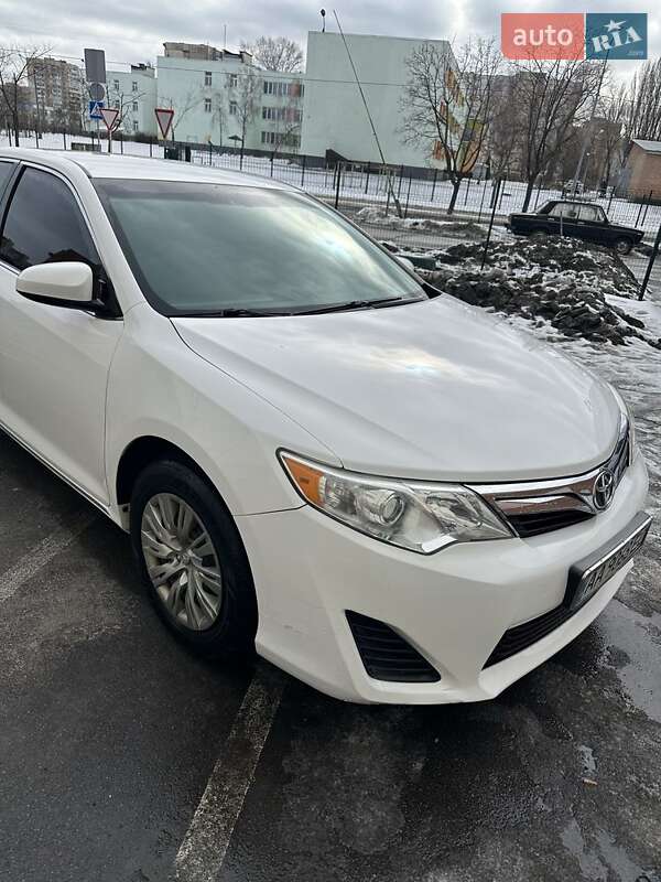 Toyota Camry 2012