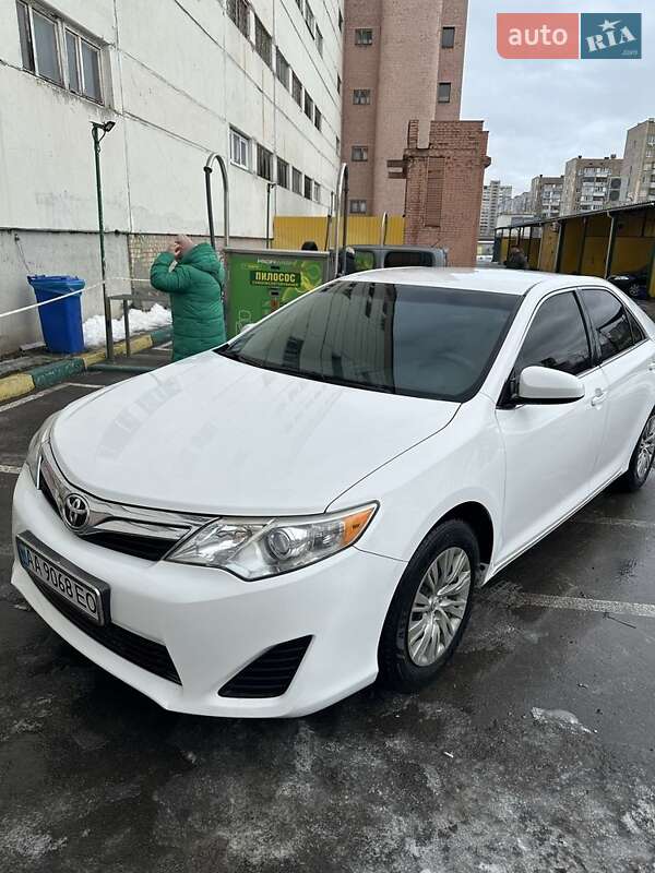 Toyota Camry 2012