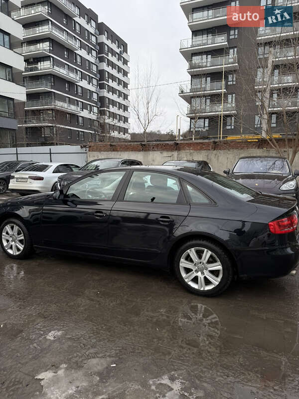 Audi A4 2011