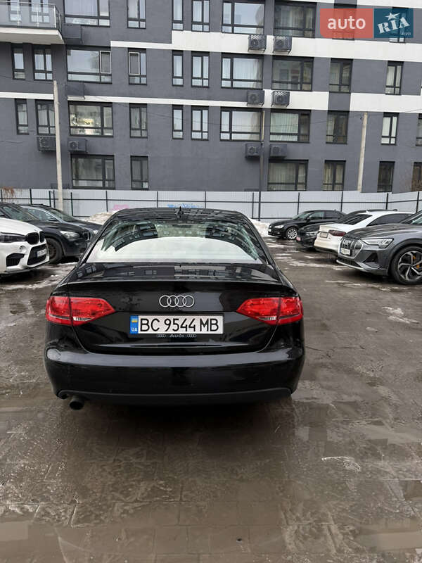 Audi A4 2011