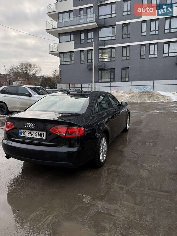 Audi A4 2011