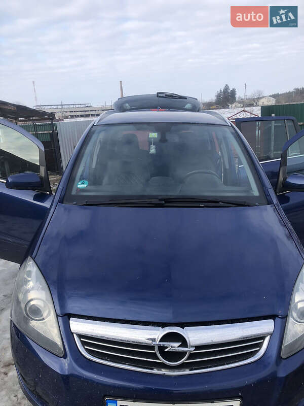 Opel Zafira 2008