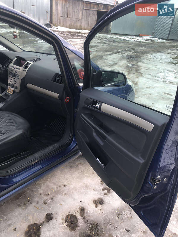Opel Zafira 2008