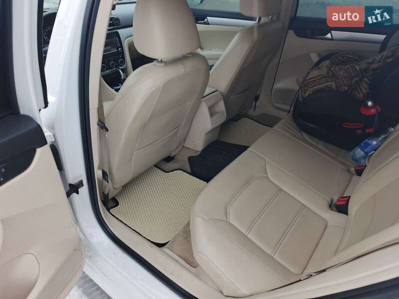 Volkswagen Passat 2012