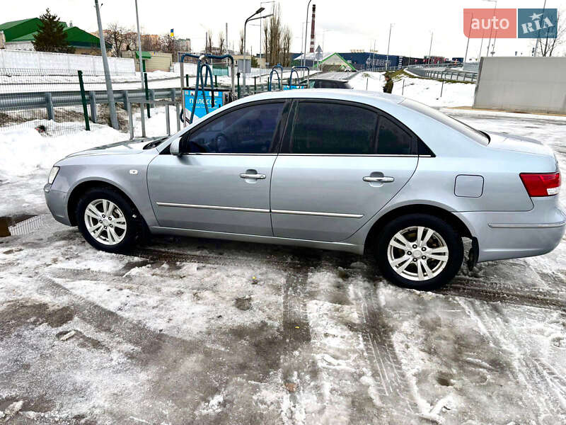 Hyundai Sonata 2008