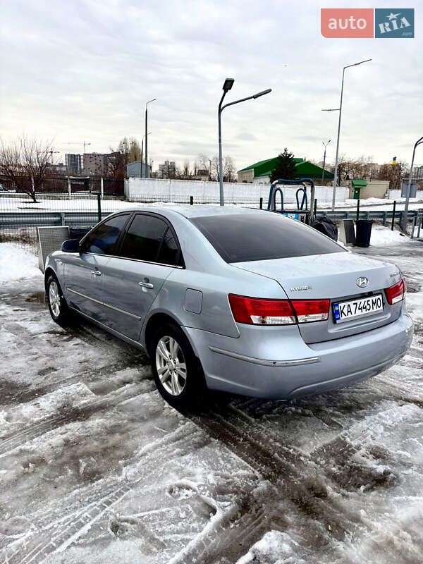 Hyundai Sonata 2008
